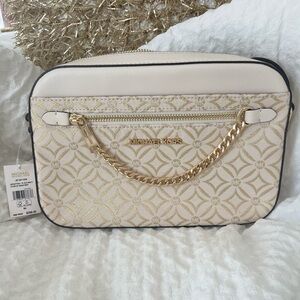 NWT Michael Kors Jet Set Cream and Gold Crossbody Bag